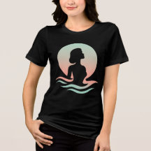 Friedliche Frauen-Silhouette in Pastellwellen