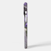 Friedliche Majestät: Wolfshund auf violettem Iris- Case-Mate iPhone Hülle (Rückseite / Links)