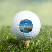 Friedliche Naturszene mit fliegendem Kranich am Se Golfball (Insitu T-Shirt)