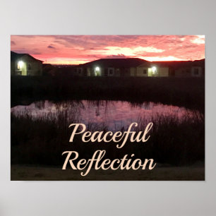 Friedliche Reflektionssonne über dem Teich Poster
