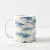 Friedliche schneebedeckte Berge - Blau und Weiß Kaffeetasse (Links)
