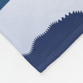 Friedliche Tempellandschaft bei Morgengrauen Fleecedecke (Ecke)