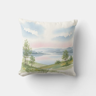 Friedliche Wasserfarben-Landschaft mit See Natur Kissen