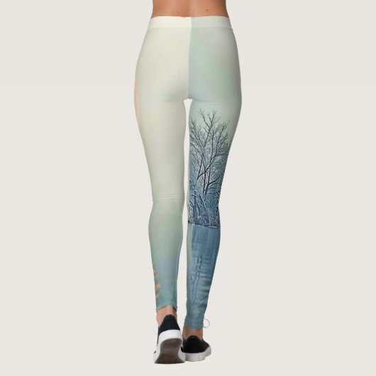 Friedliche Wintermorgendliche Kunst Leggings (Rückseite)