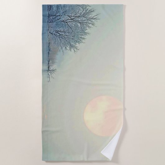 Friedliche Wintermorgendliche Kunst Strandtuch (Vorderseite)