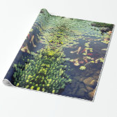 Friedlicher Koi Fish Pond Geschenkpapier (Ungerollt)