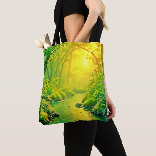 Friedlicher Kunststrom des goldenen Waldes Tasche (Von Nahem)