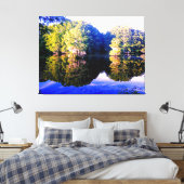 Friedlicher See mit Baumreflexionen Leinwanddruck (Insitu (Schlafzimmer))