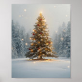 Friedlicher Weihnachtsbaum in schneebedeckter Lich Poster (Vorne)