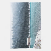 Friedlicher Winter (Louise-See) Geschirrtuch (Vertikal)