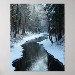 Friedlicher Winterfluss, der durch den schneebedec Poster