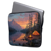 Friedliches Camping am Bergsee Laptopschutzhülle (Vorderseite Links)