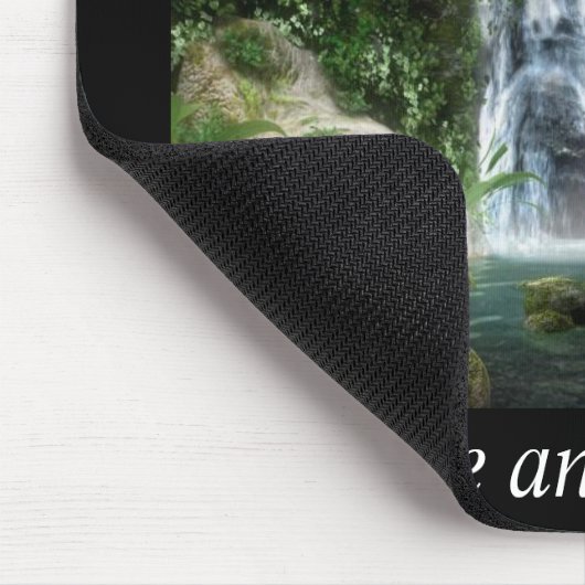 friedliches Wasserfall mousepad (Ecke)