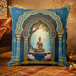 Friedvoller goldener Buddha in Meditation in Indie Kissen