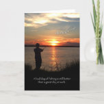 Friend Coworker Birthday Sunset Fishing Silhouette Karte<br><div class="desc">Wünschen Sie Ihrem Freund / Mitarbeiter einen glücklichen Geburtstag mit dieser schönen Sonnenuntergang Angelkarte. Erweichtes Foto der Silhouette eines Mannes,  der im großen Gras vor der Küste als die Sets der Sonne fischen und dabei wunderschöne Farben unter den Wolken im Himmel ausstrahlen.</div>