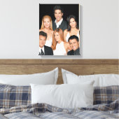 FRIENDS™ | Abgeschossen in formaler Abschaltung Leinwanddruck (Insitu (Schlafzimmer))