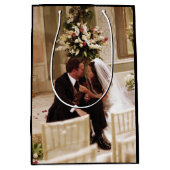 FRIENDS™ | Chandler & Monica Verheiratet Mittlere Geschenktüte (Vorderseite)