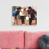 FRIENDS™ | Geller Bowl Team Monica Leinwanddruck (Insitu (Wohnzimmer))