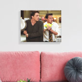 FRIENDS™ | Joey & Chandler Scared Leinwanddruck (Insitu (Wohnzimmer))