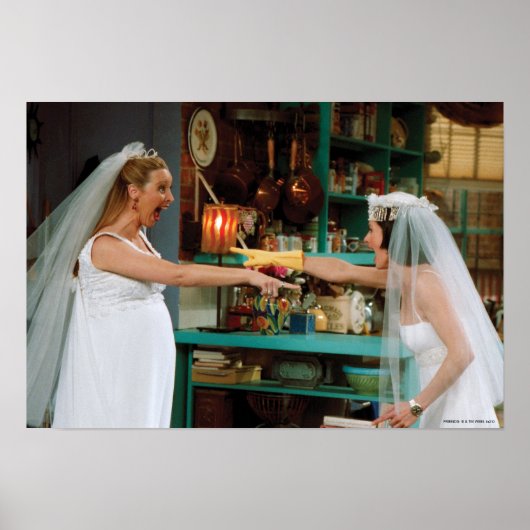 FRIENDS™ | Phoebe und Monica in Hochzeitskleider Poster (Vorne)
