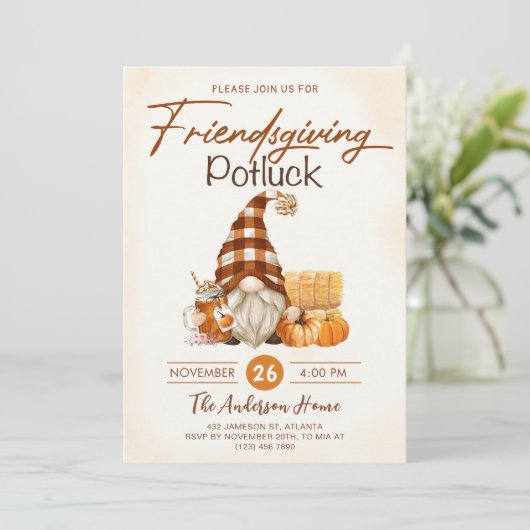 Friendsgiving Dinner Potluck Gnomes Fall Pumpkin Einladung (Stehend Vorderseite)