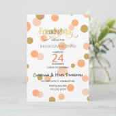 Friendsgiving Orangen-u. Goldpunkte modern Einladung (Stehend Vorderseite)