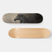 Friesenpferd des schwindenden Lichts Skateboard (Horizontal)