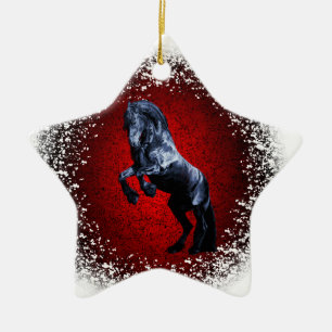 Friesisches Pferd, schwarzer Hengst, Schnee, roter Keramik Ornament