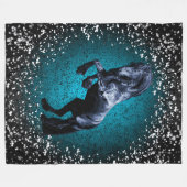 Friesisches Pferd, schwarzer Stallion, Schnee, Fleecedecke (Vorderseite (Horizontal))