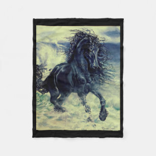 Friesisches Rind, der schwarze Schönheit Stallion Fleecedecke