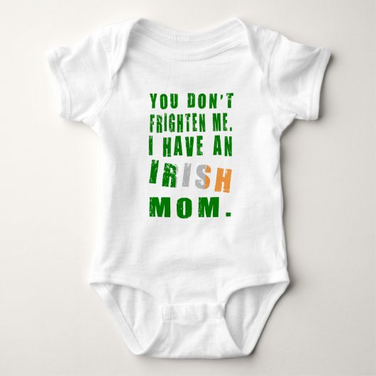 Frighten Irish Mama Baby Strampler (Vorderseite)
