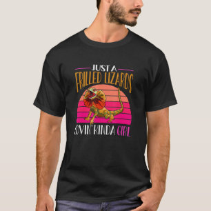 Frilled Lizard Reptile Herpetologin T-Shirt