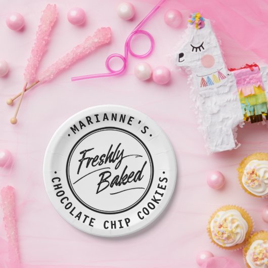 Frisch gebackene personalisierte pappteller (Party)