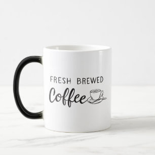 Frisch gebrüht Kaffee Verwandlungstasse
