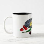 Frisch gegrillter Fisch Griechischer Mittelmeer Me Zweifarbige Tasse (Links)