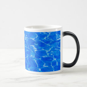 Frische blaue Wasser Verwandlungstasse