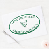 Frische Eier aus gepökeltem Tierkarton Ovaler Aufkleber (Umschlag)
