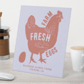 Frische Eier mit Firmenname Sockelschild (In Situ)