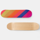 Frische farbenfrohe Retro Streifen - Skateboard (Horizontal)