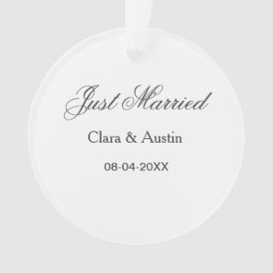 Frische Hochzeit mit Namen des Paares Datum Jahr H Ornament