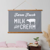 FRISCHE MILCH WANDTEPPICH MIT HOLZRAHMEN (Schlafzimmer)
