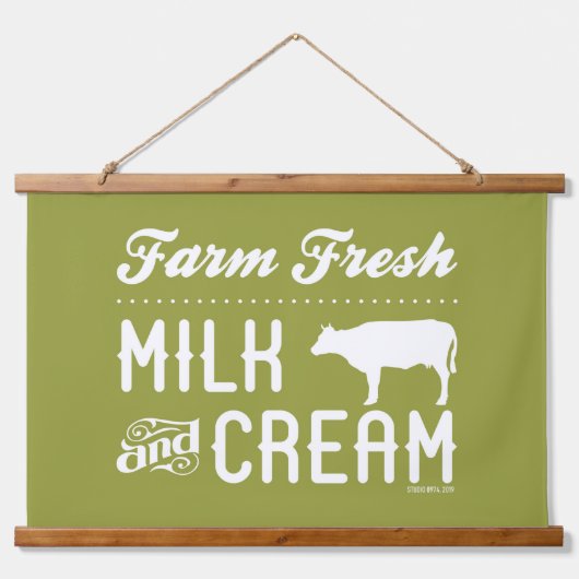 FRISCHE MILCH WANDTEPPICH MIT HOLZRAHMEN (Vorne)