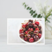 Frische rote Kirschen in einer Schüssel Fotografie Dankeskarte (Stehend Vorderseite)