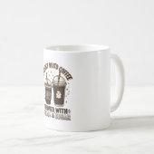 Frische Tasse Halloween-Geisterkaffee (VorderseiteRechts)