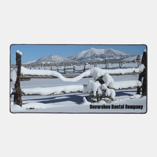 Frische Winterschneeszene in der nordasiatischen F Schreibtischunterlage (Vorderseite)