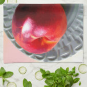 Frischer Pfirsich bei Sonnenlicht Handtuch (Gefaltet)