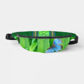 Frischer Regen mit Butterfly-Bauchtasche. Bauchtasche (Vorderseite)