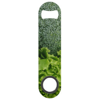 Frischer Salat und Brokkoli Speed Flaschenöffner