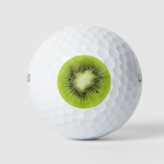 Frisches Kiwi. Runde Scheibe abgeschieden Golfball (Vorderseite)