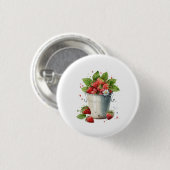 Frischgepflückte Erdbeeren in einem Eimer Button (Vorne & Hinten)